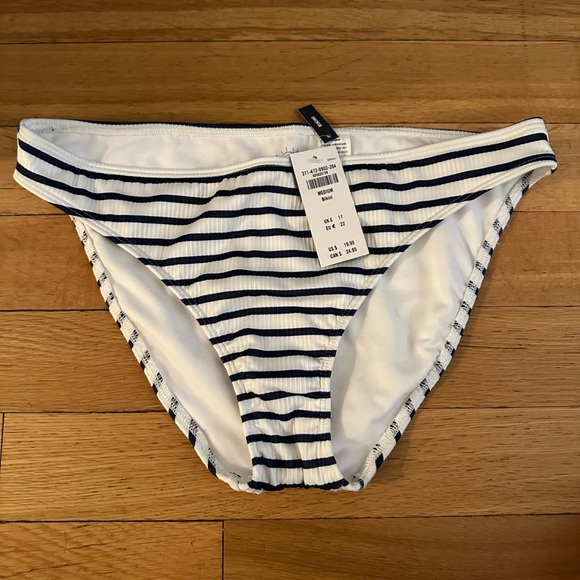 NWT Hollister Ribbed Bikini Top - Picture 5 of 6